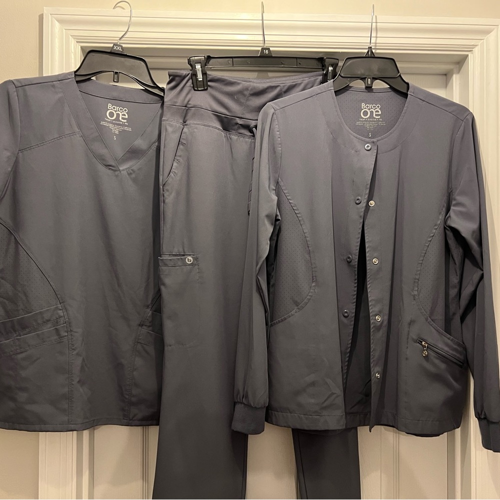 Barco One Scrubs SET 3-GRANITE Gray Solid Scrubs Small Top & Jacket, XST Pant